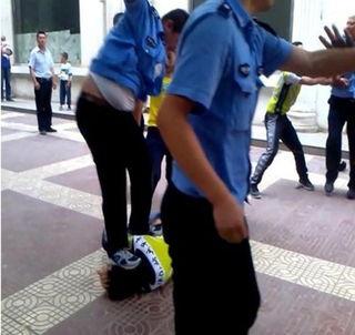 街头记者爆料事件视频播放,事件视频引发热议,真相究竟如何? 第2张 街头记者爆料事件视频播放,事件视频引发热议,真相究竟如何? 第2张